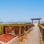 Shores Of Panama 410